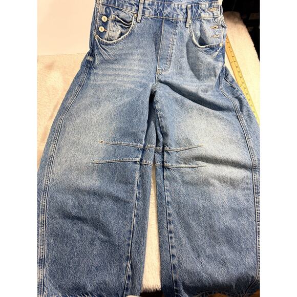 Free People We the Free Barrel-Leg Overalls Slouchy wide-leg Size M Excellent - Picture 3 of 7